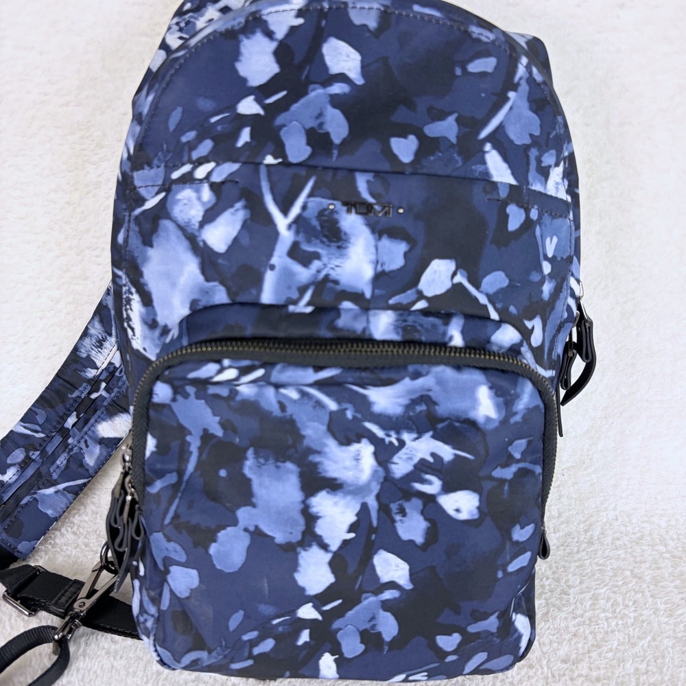 TUMI Voyageur Nadia Convertible Sling Bag Indigo Watercolor Nylon Backpack - Picture 2 of 13
